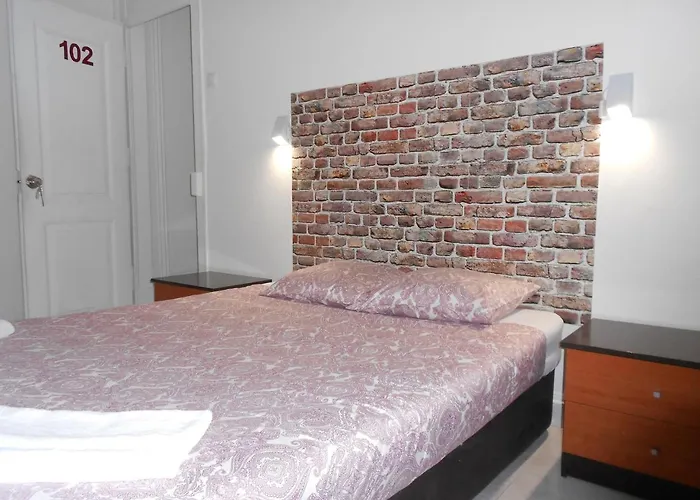 Crescent Rooms Lisbon
